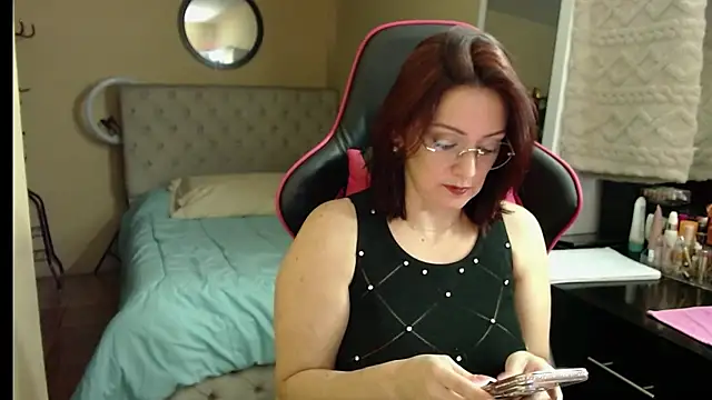 Snapshot of Carol_Scottt chatting on September 2025 08:35:02 PM Carol Scottt online show from September 2025 08:35:02 PM