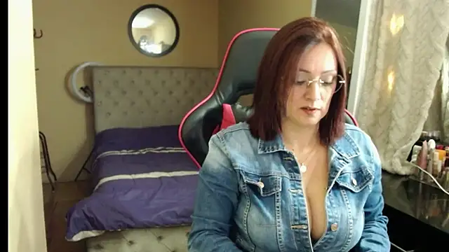 Snapshot of Carol_Scottt chatting on September 2025 05:01:02 AM Carol Scottt online show from September 2025 05:01:02 AM