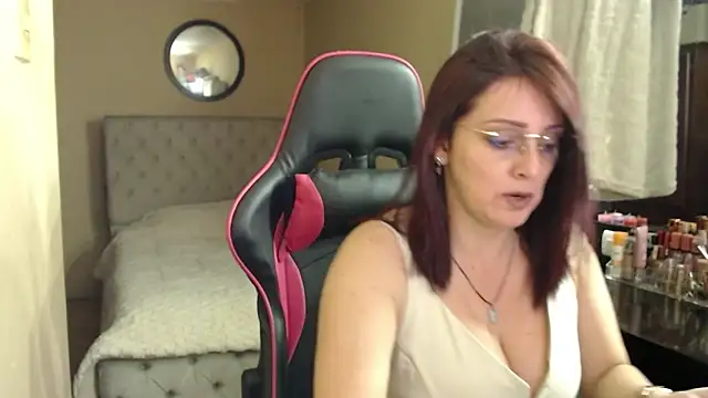 Snapshot of Carol_Scottt chatting on April 2026 12:04:01 AM Carol Scottt online show from April 2026 12:04:01 AM