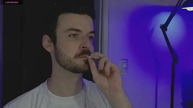 Snapshot of sexxxsutra chatting on April 2026 12:57:01 AM sexxxsutra online show from April 2026 12:57:01 AM