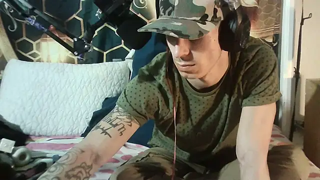 --D-a-D-D-y- online show from November 2025 03:18:02 PM