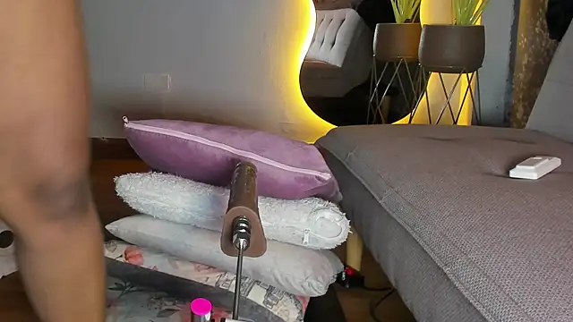 Yiseth 02 online show from October 2025 11:34:02 AM