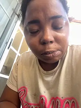 JCCaramelbarbie1 online show from November 2025 04:18:01 PM