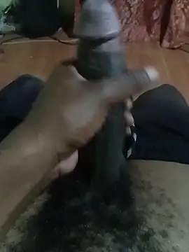 Snapshot of Mr_LowHanger chatting on October 2025 09:15:02 PM Mr LowHanger online show from October 2025 09:15:02 PM