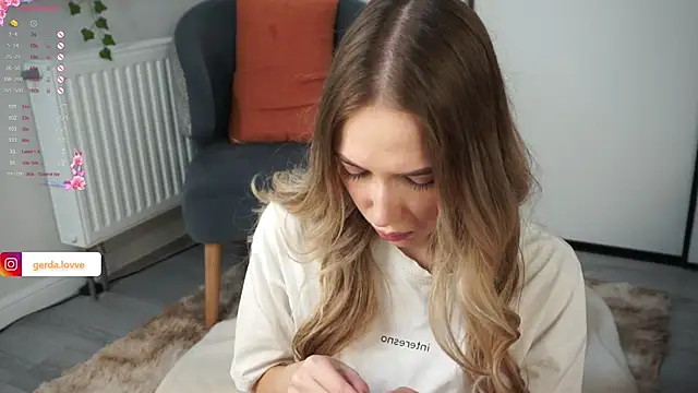 Snapshot of heidas_dream chatting on September 2025 06:19:02 AM heidas dream online show from September 2025 06:19:02 AM