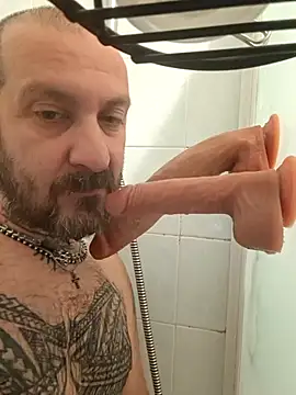 Snapshot of teddy79good chatting on December 2025 05:10:02 PM teddy79good online show from December 2025 05:10:02 PM