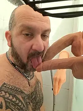 Snapshot of teddy79good chatting on January 2026 04:56:02 PM teddy79good online show from January 2026 04:56:02 PM