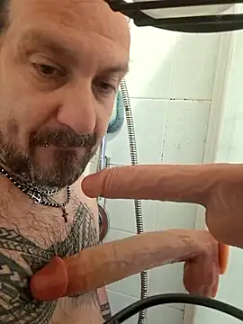 Snapshot of teddy79good chatting on April 2026 02:15:01 PM teddy79good online show from April 2026 02:15:01 PM