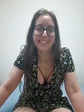 Snapshot of Sarah459 chatting on December 2024 08:18:01 PM Sarah459 online show from December 2024 08:18:01 PM