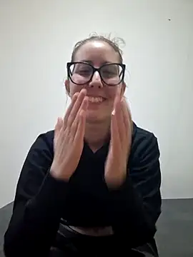 Snapshot of Sarah459 chatting on January 2025 09:03:01 PM Sarah459 online show from January 2025 09:03:01 PM