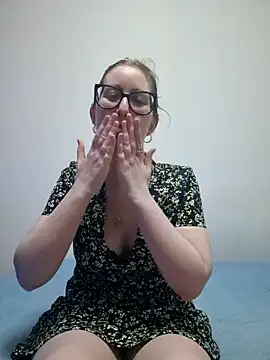 Snapshot of Sarah459 chatting on February 2025 07:38:01 PM Sarah459 online show from February 2025 07:38:01 PM