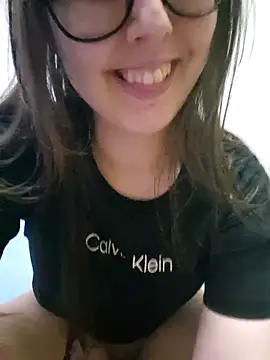 Snapshot of Sarah459 chatting on April 2026 11:27:02 PM Sarah459 online show from April 2026 11:27:02 PM