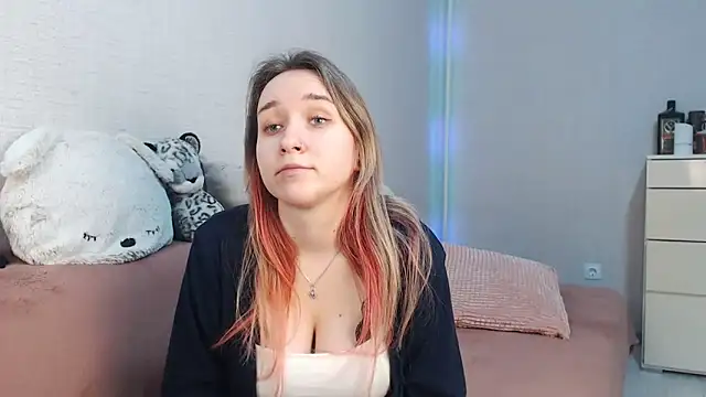 lovely hayley online show from February 2026 09:31:01 PM