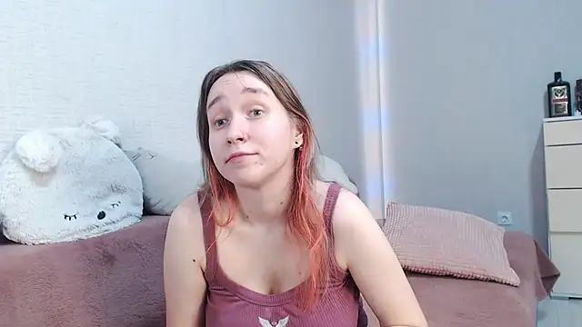 Snapshot of lovely_hayley chatting on April 2026 10:03:02 PM lovely hayley online show from April 2026 10:03:02 PM