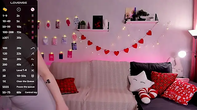 LanaBlu  online show from December 2025 02:17:01 AM