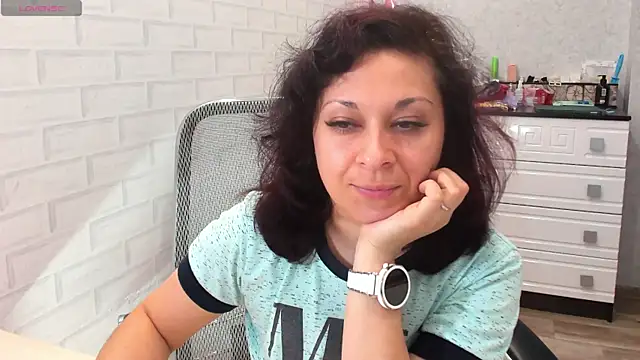 Snapshot of TeasyLana chatting on May 2026 04:29:02 AM TeasyLana online show from May 2026 04:29:02 AM