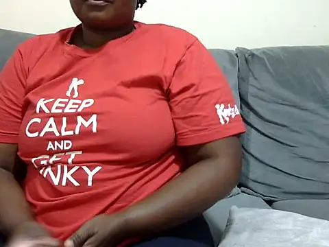 Snapshot of Pretty_lilly02 chatting on June 2026 07:45:01 PM Pretty lilly02 online show from June 2026 07:45:01 PM