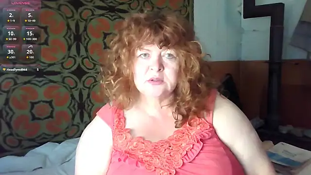 Snapshot of RoseRed69 chatting on September 2025 02:01:01 AM RoseRed69 online show from September 2025 02:01:01 AM