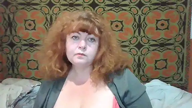 Snapshot of RoseRed69 chatting on October 2025 01:47:01 AM RoseRed69 online show from October 2025 01:47:01 AM