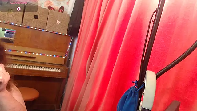 RoseRed69 online show from December 2025 05:45:02 AM