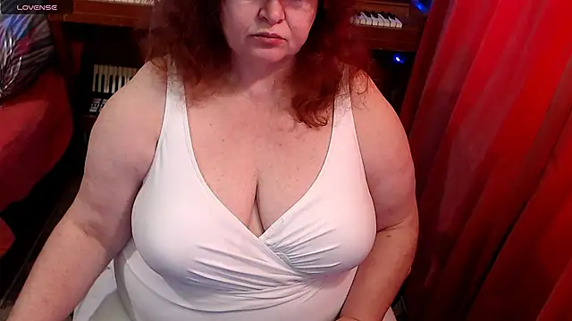 Snapshot of RoseRed69 chatting on February 2026 04:16:01 AM RoseRed69 online show from February 2026 04:16:01 AM