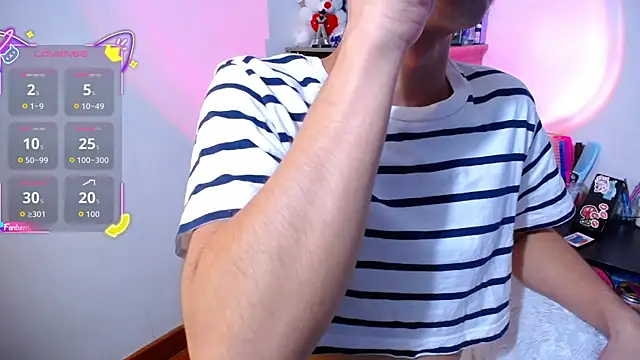 OwenBluee online show from November 2025 05:19:02 AM