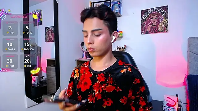 OwenBluee online show from March 2026 08:07:01 AM