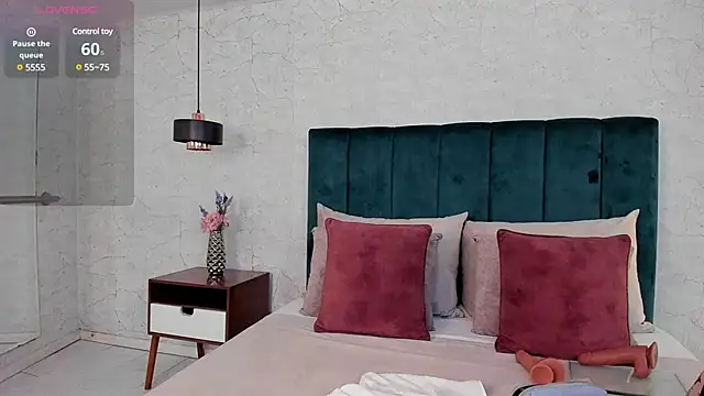 Snapshot of AndreaPink2024 chatting on February 2025 11:52:01 AM AndreaPink2024 online show from February 2025 11:52:01 AM