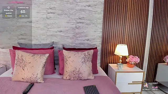 Snapshot of AndreaPink2024 chatting on November 2025 02:17:01 PM AndreaPink2024 online show from November 2025 02:17:01 PM