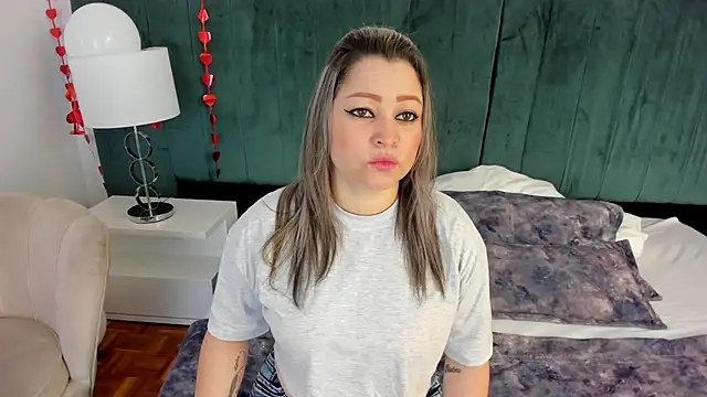 PandoraB  online show from February 2025 10:58:01 AM