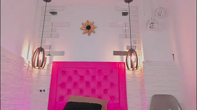 Snapshot of mia_six66 chatting on January 2025 02:28:02 PM mia six66 online show from January 2025 02:28:02 PM