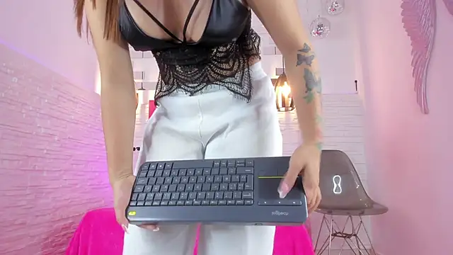 Snapshot of mia_six66 chatting on February 2025 11:30:02 AM mia six66 online show from February 2025 11:30:02 AM