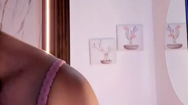 Snapshot of mia_six66 chatting on March 2026 12:21:01 PM mia six66 online show from March 2026 12:21:01 PM