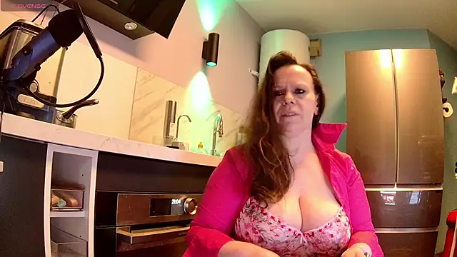 Snapshot of Endrocleia chatting on March 2025 08:06:02 PM Endrocleia online show from March 2025 08:06:02 PM