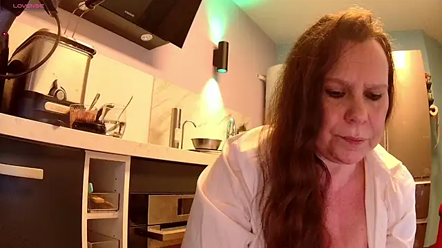 Snapshot of Endrocleia chatting on November 2025 12:35:02 AM Endrocleia online show from November 2025 12:35:02 AM