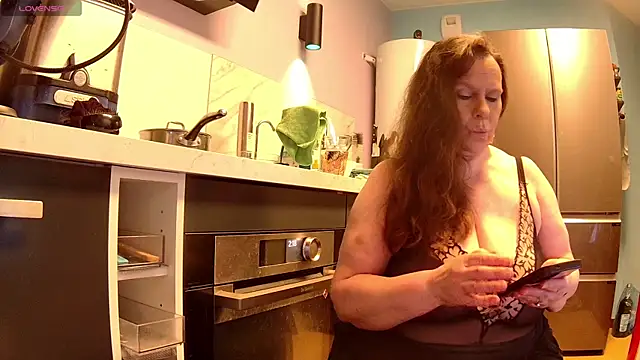 Endrocleia online show from March 2026 01:21:01 AM