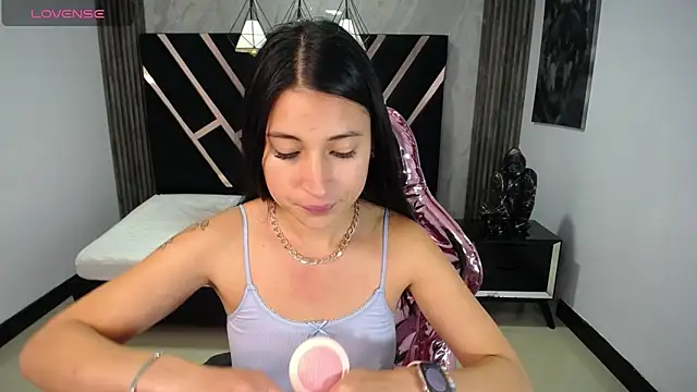 lizzyluk ch online show from January 2025 03:54:01 PM