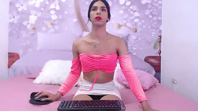 Luluu 08 online show from September 2025 06:55:02 PM