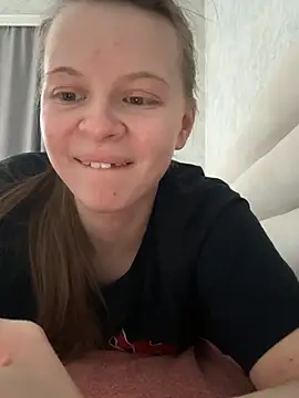 wrenlie online show from February 2026 06:17:01 AM