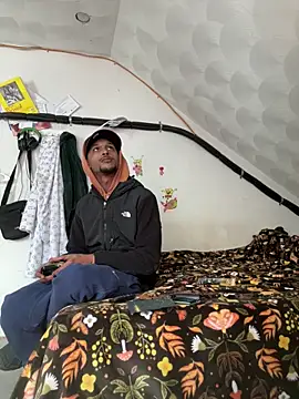 rayyymack online show from February 2025 04:25:01 PM