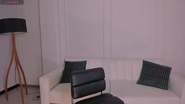 Snapshot of MariaHerrera_ chatting on December 2024 07:32:02 PM MariaHerrera online show from December 2024 07:32:02 PM