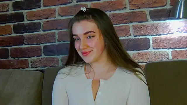 Snapshot of Sofia_Hugs chatting on March 2026 07:29:01 PM Sofia Hugs online show from March 2026 07:29:01 PM