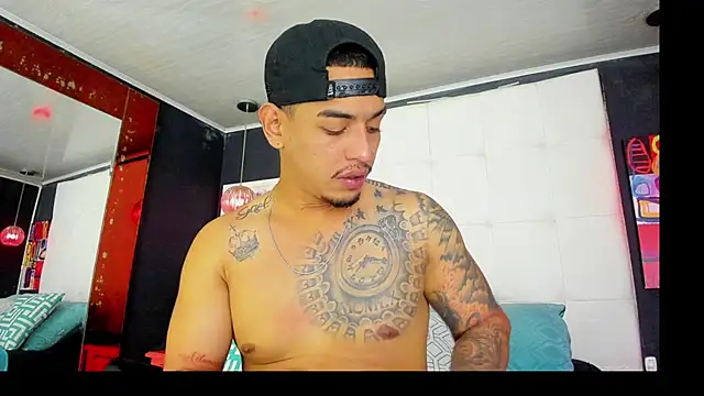 Snapshot of Damian09_ chatting on January 2026 09:17:01 PM Damian09 online show from January 2026 09:17:01 PM