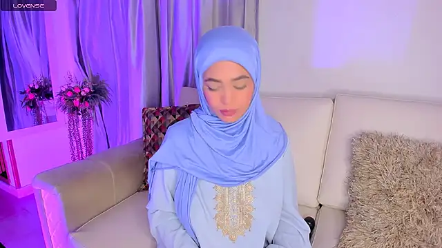 azzahara069 online show from February 2025 02:47:02 AM