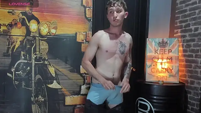 Snapshot of Dylanwhite23_ chatting on January 2026 04:37:02 AM Dylanwhite23 online show from January 2026 04:37:02 AM