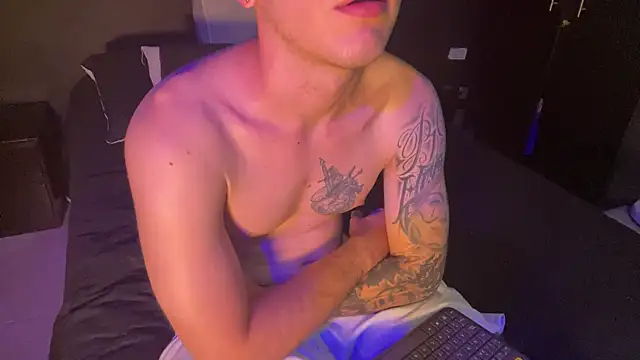 Snapshot of Dylanwhite23_ chatting on January 2026 09:40:02 PM Dylanwhite23 online show from January 2026 09:40:02 PM