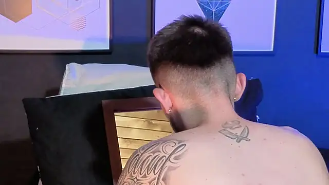 Snapshot of Dylanwhite23_ chatting on April 2026 02:20:02 AM Dylanwhite23 online show from April 2026 02:20:02 AM