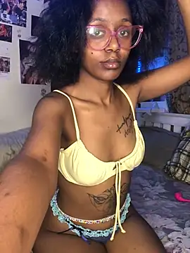 naughtybitches5 online show from February 2025 12:58:01 PM