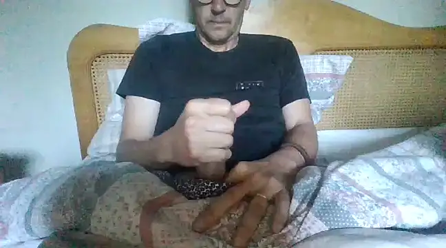 Snapshot of Raimundo1971 chatting on February 2025 11:44:02 AM Raimundo1971 online show from February 2025 11:44:02 AM