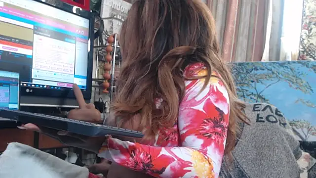 Snapshot of Jennytop chatting on April 2026 03:44:02 AM Jennytop online show from April 2026 03:44:02 AM